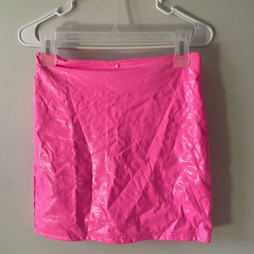 Pink skirt - Picture 2 of 4